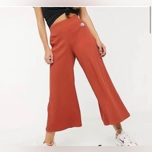 Nike Wide Leg Ribbed Pants